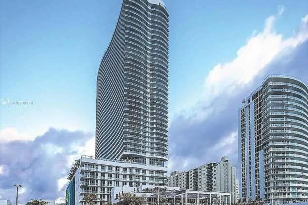 Stay At The Top With Amazing Views By Rent4Us Hollywood Extérieur photo