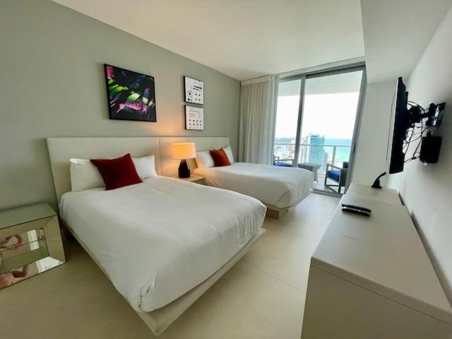 Stay At The Top With Amazing Views By Rent4Us Hollywood Extérieur photo