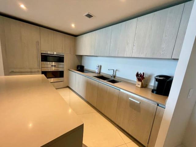 Stay At The Top With Amazing Views By Rent4Us Hollywood Extérieur photo