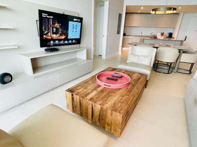 Stay At The Top With Amazing Views By Rent4Us Hollywood Extérieur photo